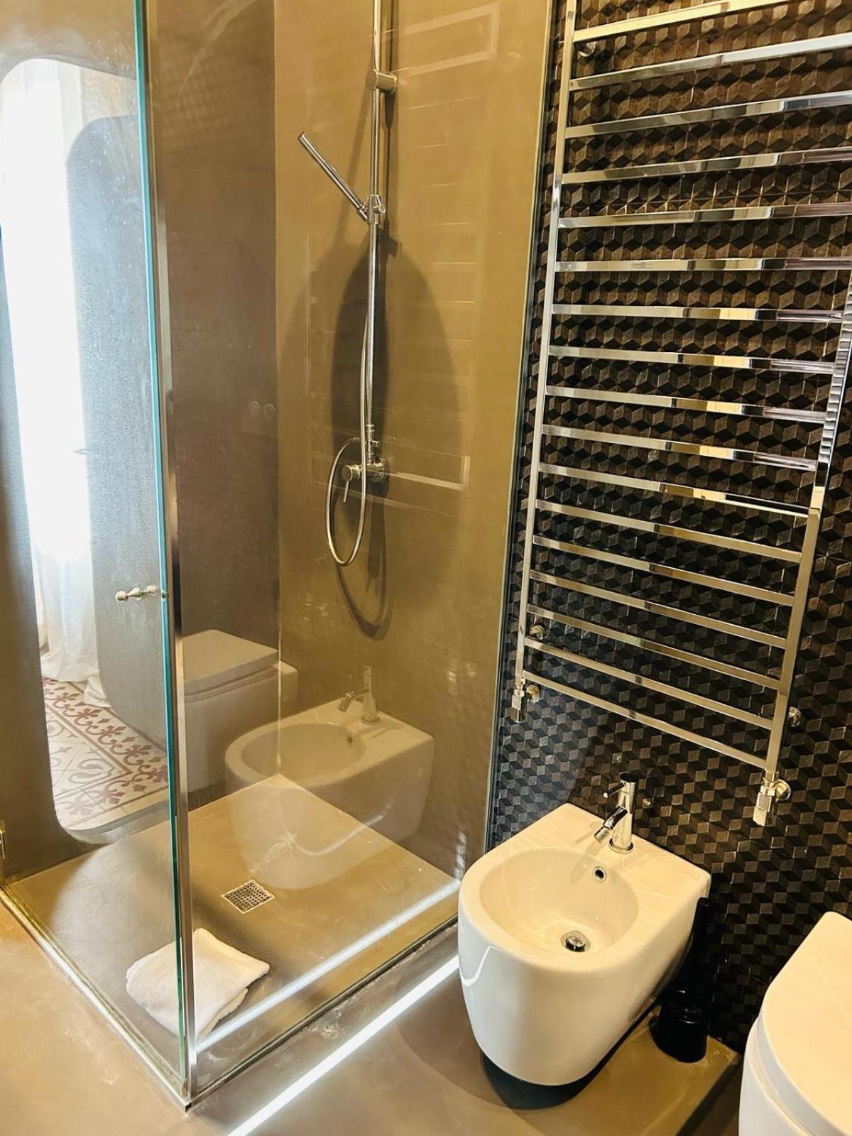 Hostel Boutique Milan Bagian luar foto