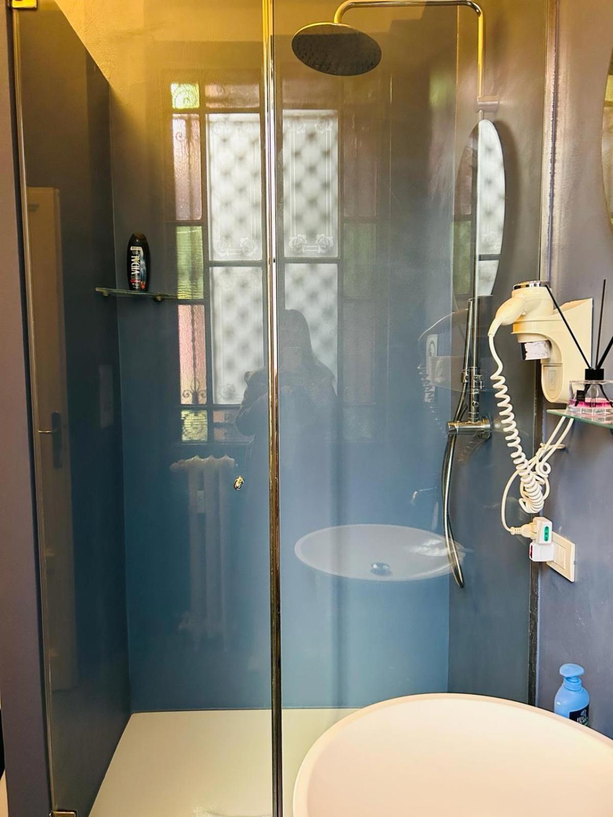 Hostel Boutique Milan Bagian luar foto