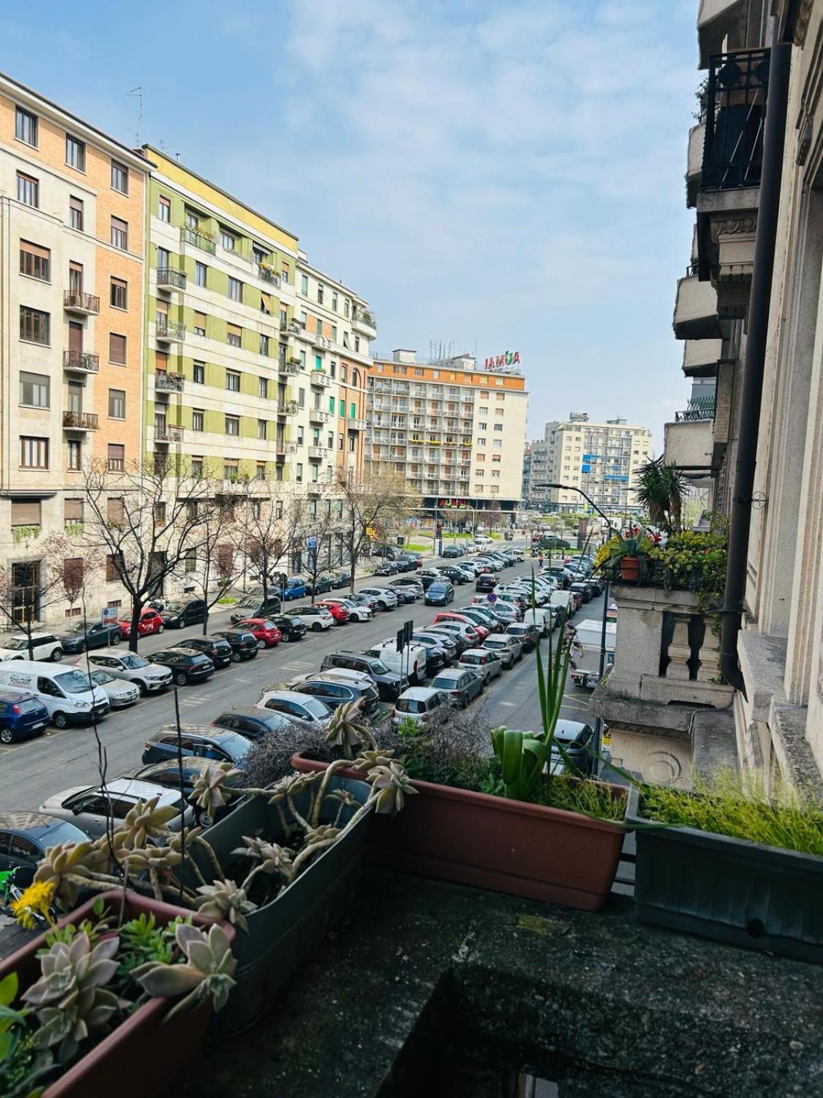 Hostel Boutique Milan Bagian luar foto