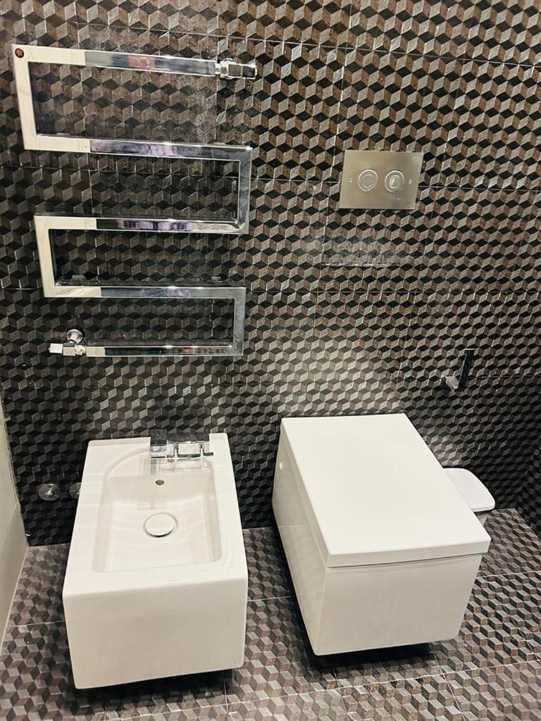 Hostel Boutique Milan Bagian luar foto